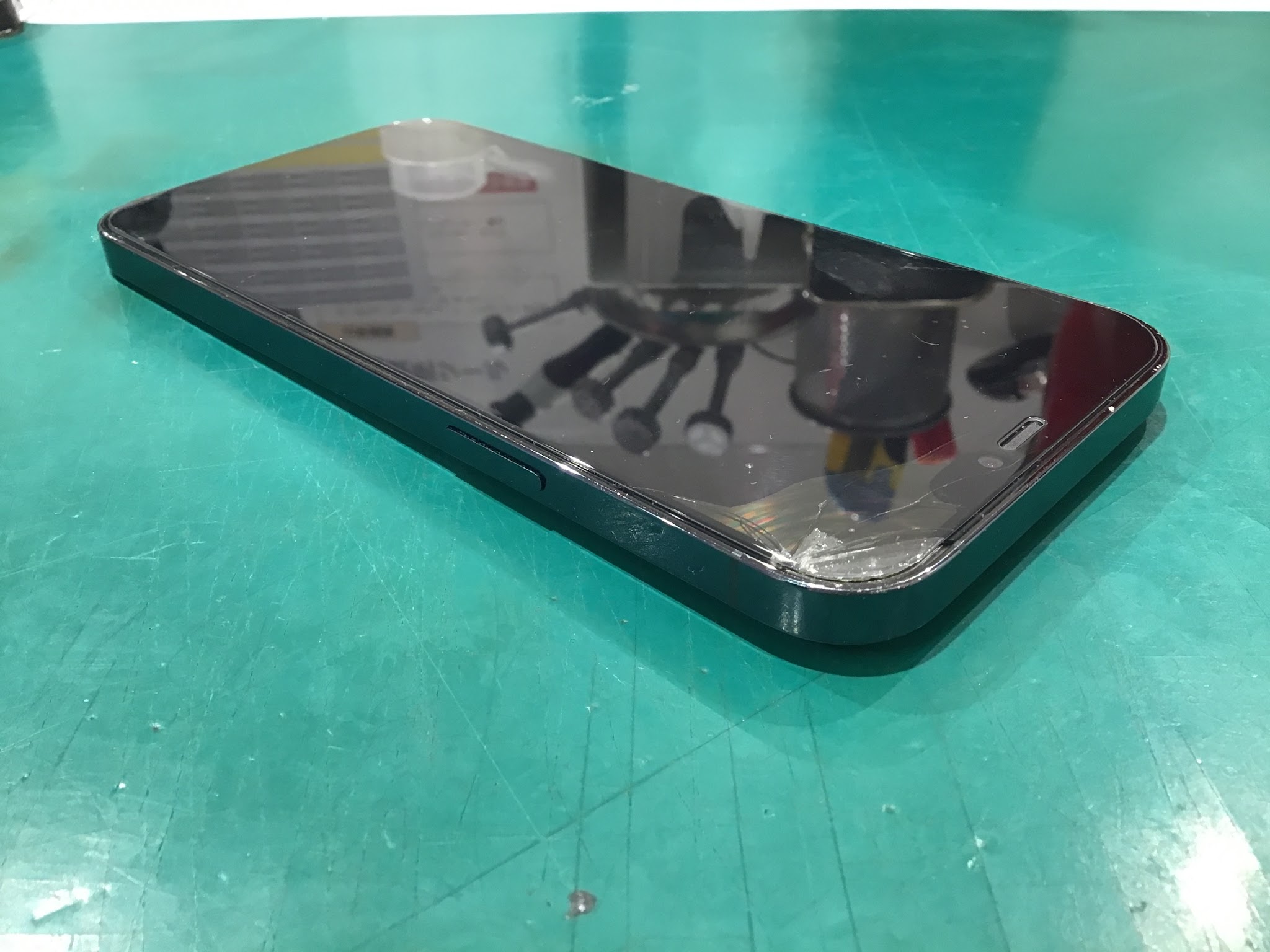 iPhone12ProMax(アイフォーン)の修理はスマホ修理工房丸井錦糸町店にお任せください！